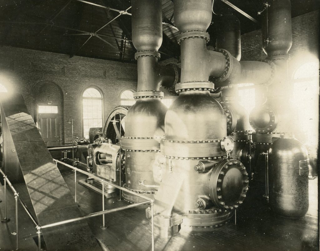 Photo of the Dean and Main Pump.
